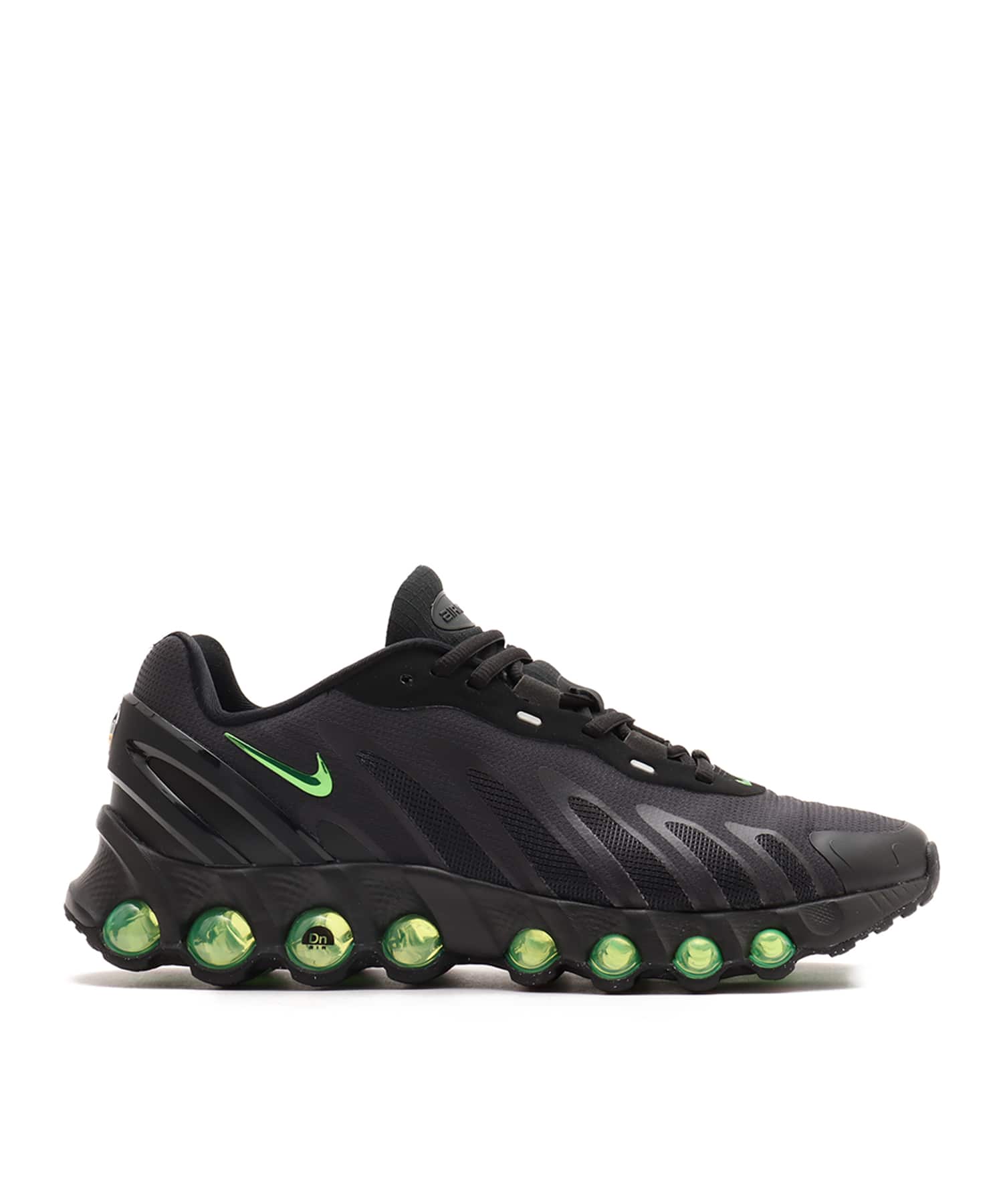 NIKE AIR MAX DN8 BLACK/GREEN STRIKE-DK SMOKE GREY-BLACKの画像