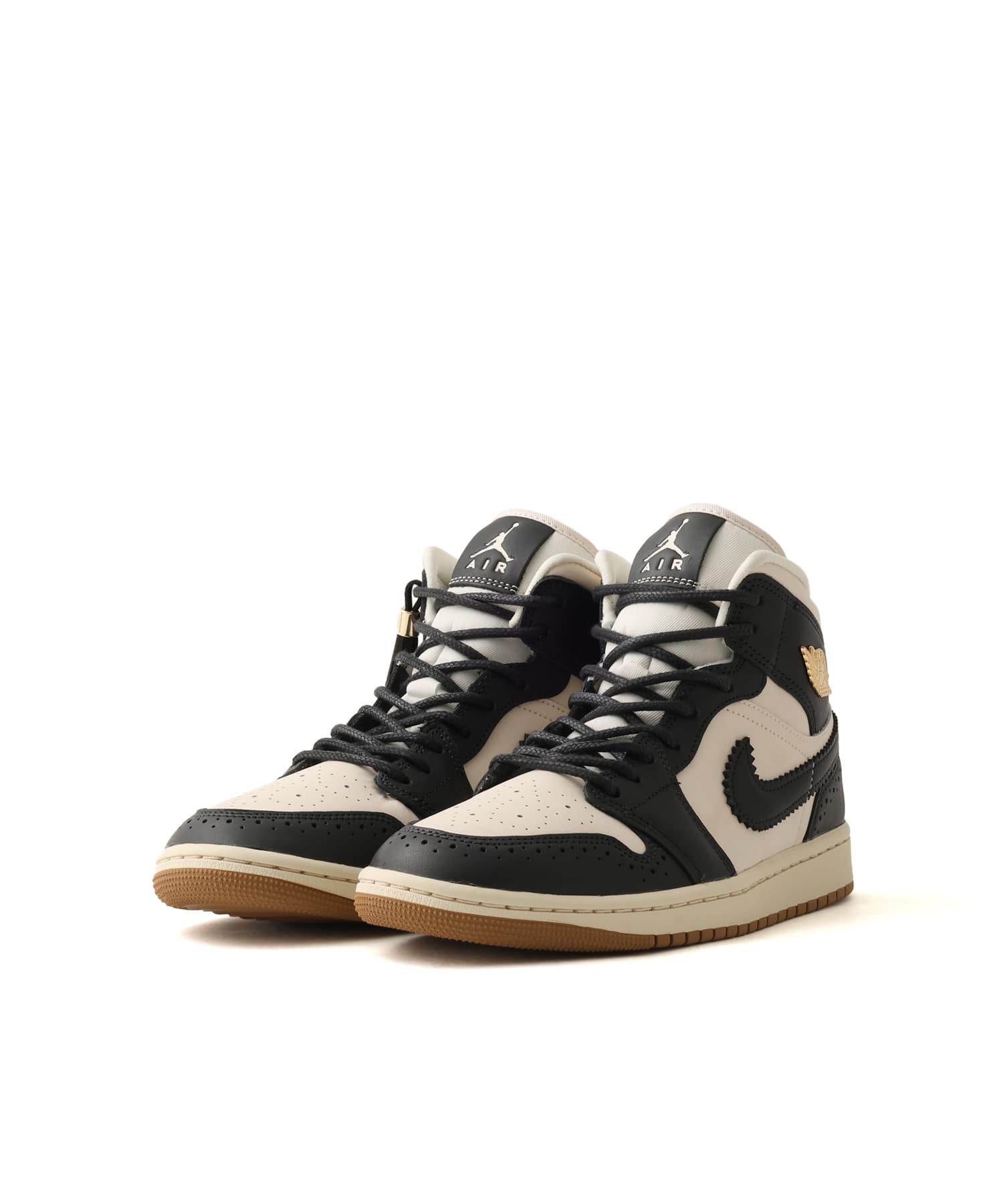 JORDAN BRAND WMNS AIR JORDAN 1 MID SE OFF NOIR/CHALK-CHALK-PEARL WHITEの画像