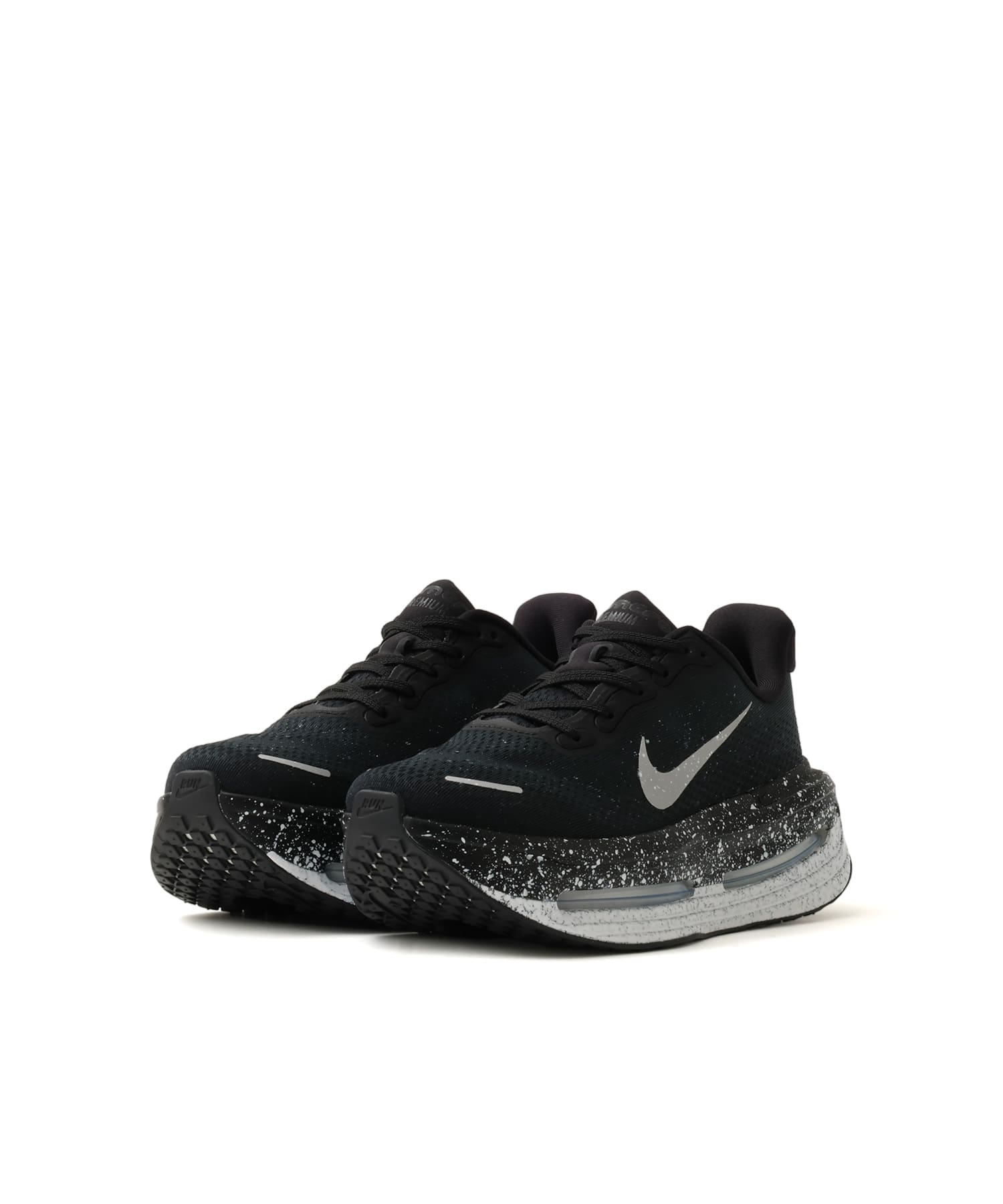 NIKE W VOMERO PREMIUM QS BLACK/MTLC SILVER-WHITEの画像