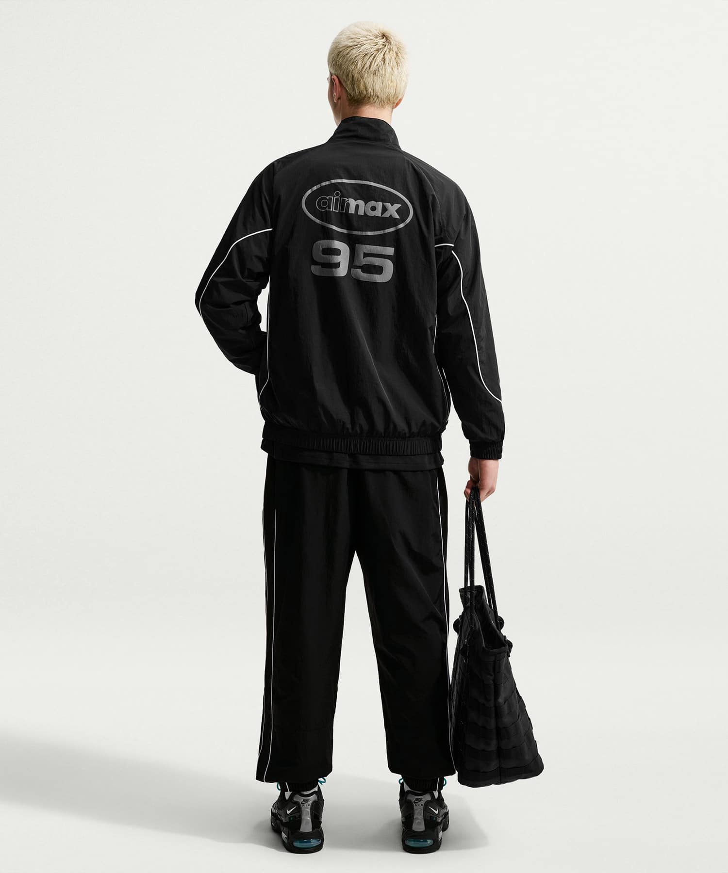 NIKE M NSW AIR MAX 95 WVN PANT BLACKの画像