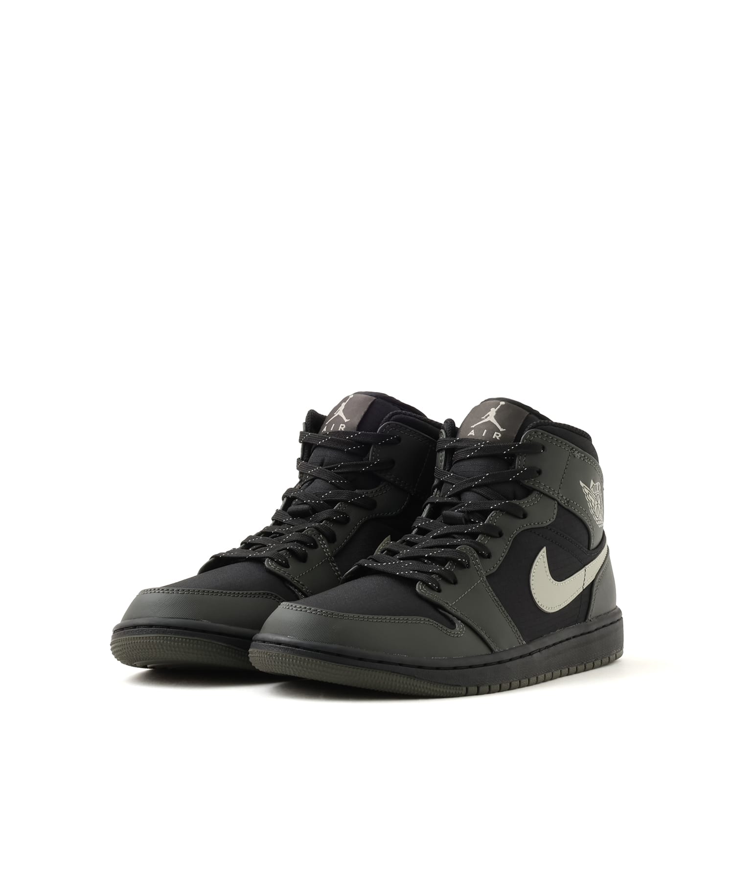 JORDAN BRAND AIR JORDAN 1 MID UTILITY BLACK/NEWSPRINT-SPRUCE FOG-REFLECT SILVERの画像