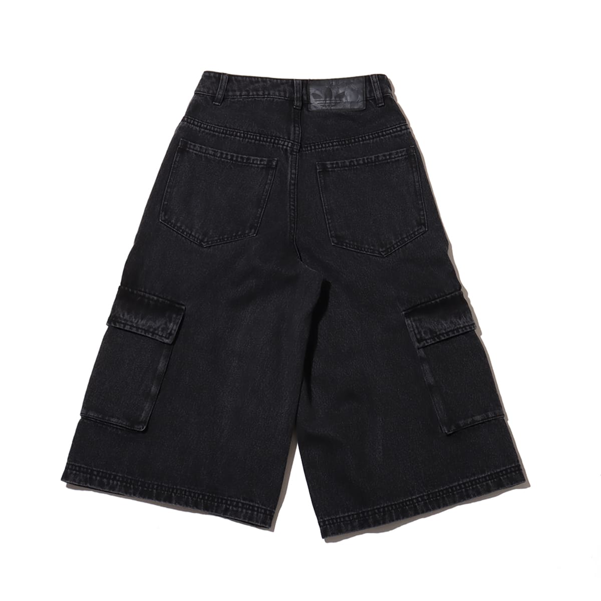 adidas WOMENS DENIM CAPRI SHORT BLACK の画像