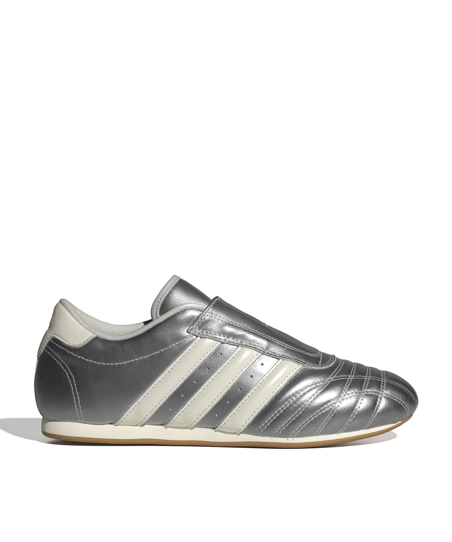 adidas TAEKWONDO W SILVMT/OWHITE/GUM3の画像
