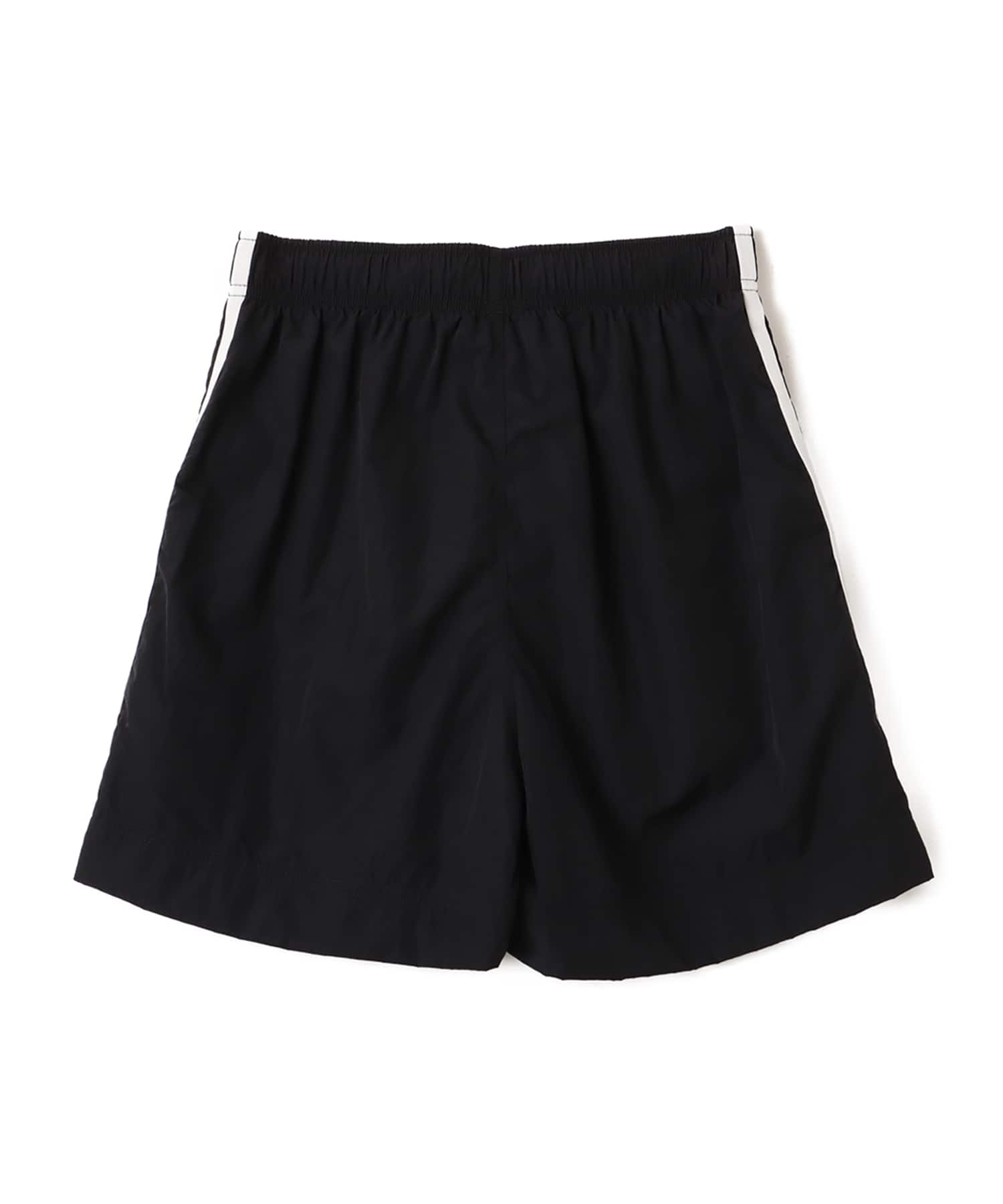 adidas ADICOLOR 3 STRIPES WOVEN SHORTS ブラック/ホワイトの画像