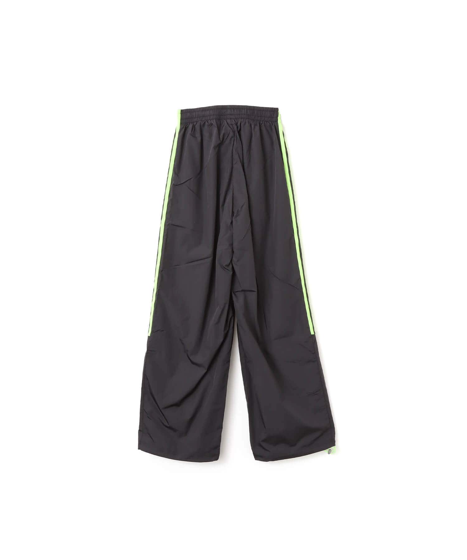 adidas ADICOLOR TEAMGEIST OVERSIZED TRACK PANT ブラックの画像