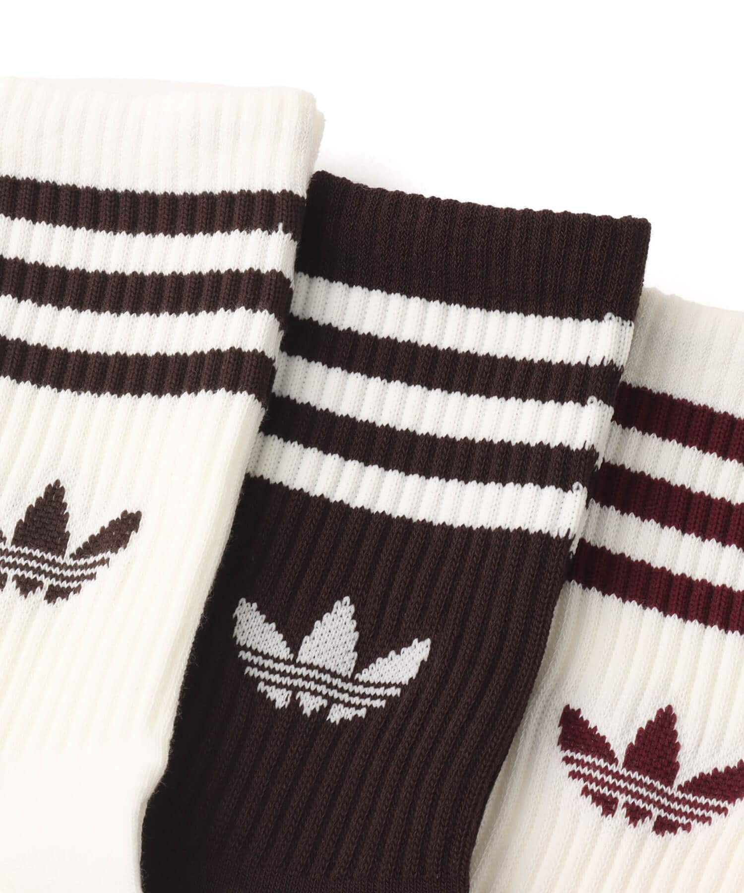adidas 3 STRIPES CREW SOCKS 3 PAIRS オフホワイト/オーロラコーヒー/オフホワイトの画像