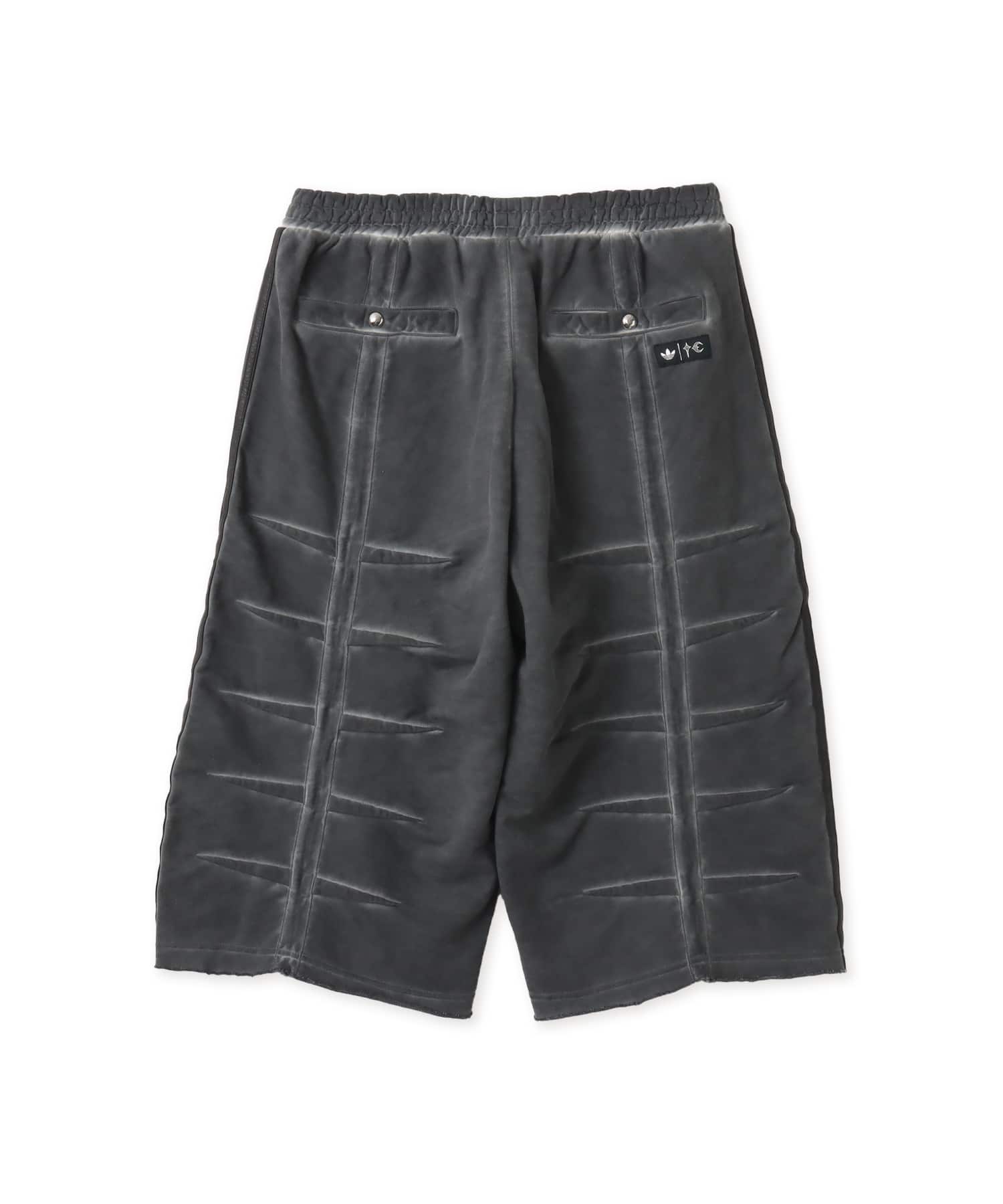 adidas THUG CLUB SWEAT JORT ブラックの画像