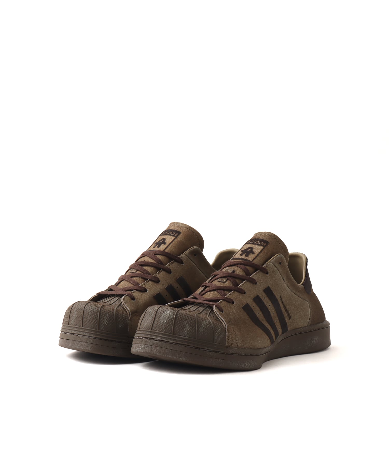 adidas SUPERSTAR BY AVAVAV DBROWN/DBROWN/SUPCOLの画像