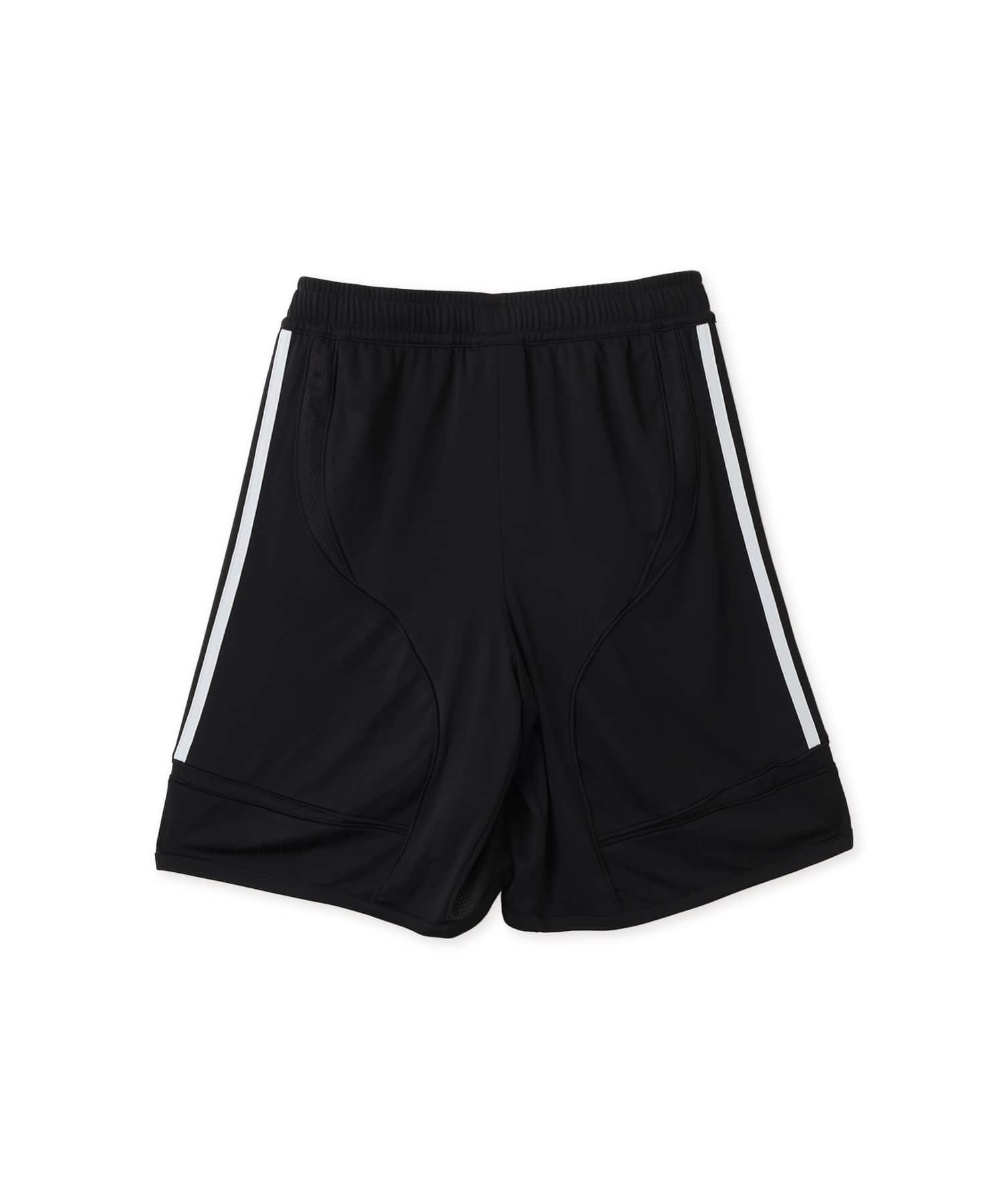 adidas SP5DER SHORT ブラックの画像