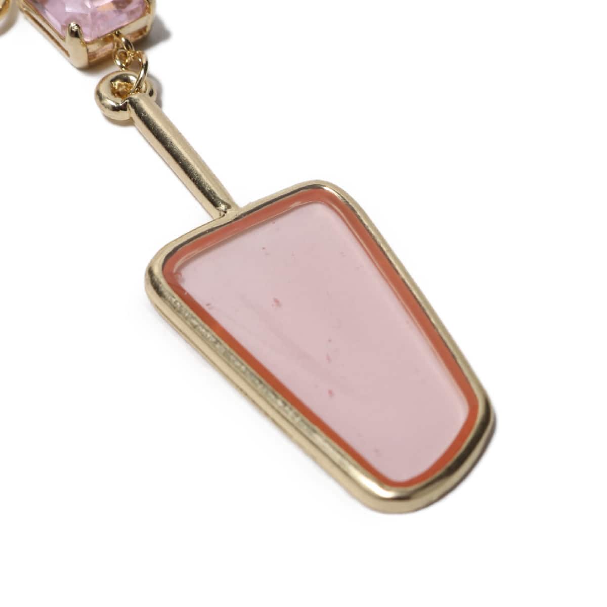 atmos pink カラーストーン プレート イヤリングTX PINKの画像