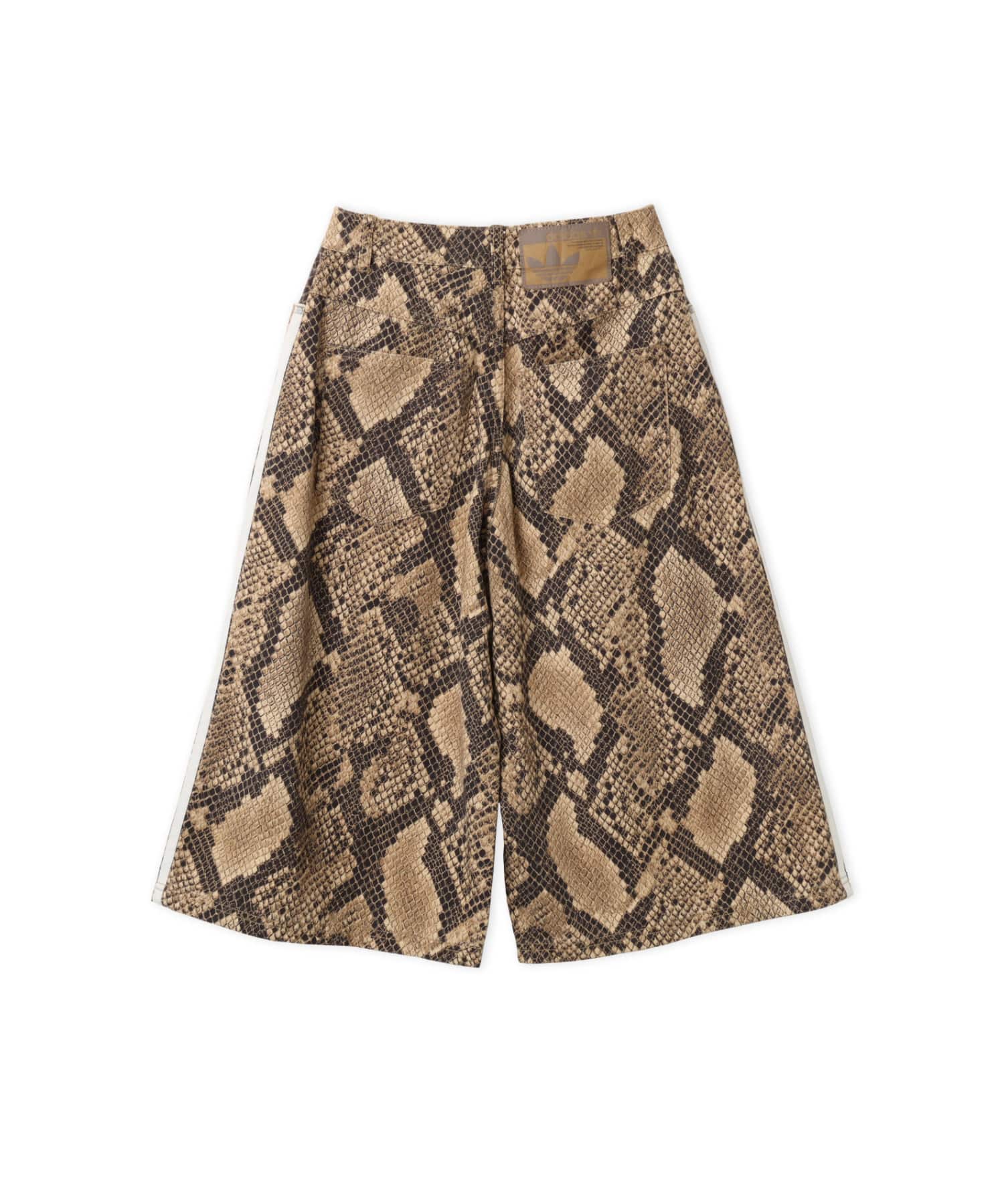 adidas SNAKE PRINT DENIM BERMUDA リネン/マジックベージュの画像
