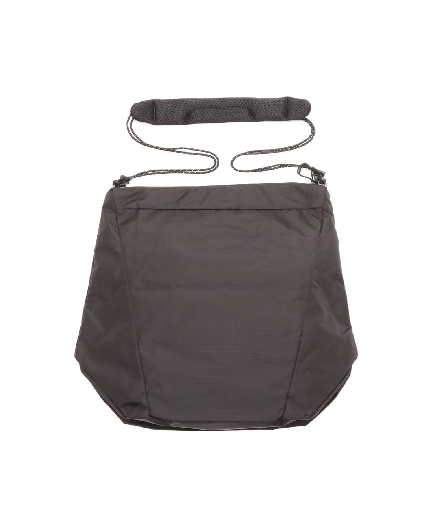 SALOMON PACKABLE TOTE BAG BLACKの画像