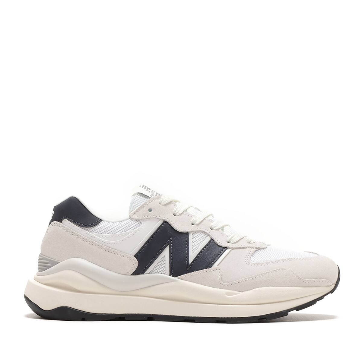 New Balance M5740ESC WHITE/NAVYの画像