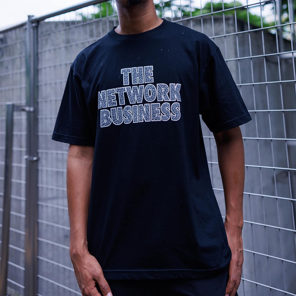 THE NETWORK BUSINESS FOAM PRINT ELEPHANT S/S TEE BLACKの画像