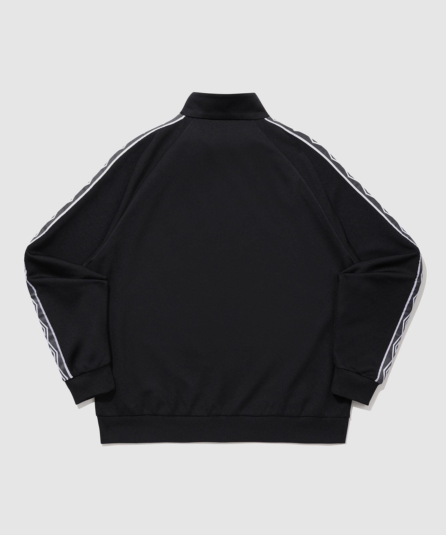 UMBRO 【KOREA COLLECTION】HBL OG STAND-NECK TRACKJACKET ブラックの画像