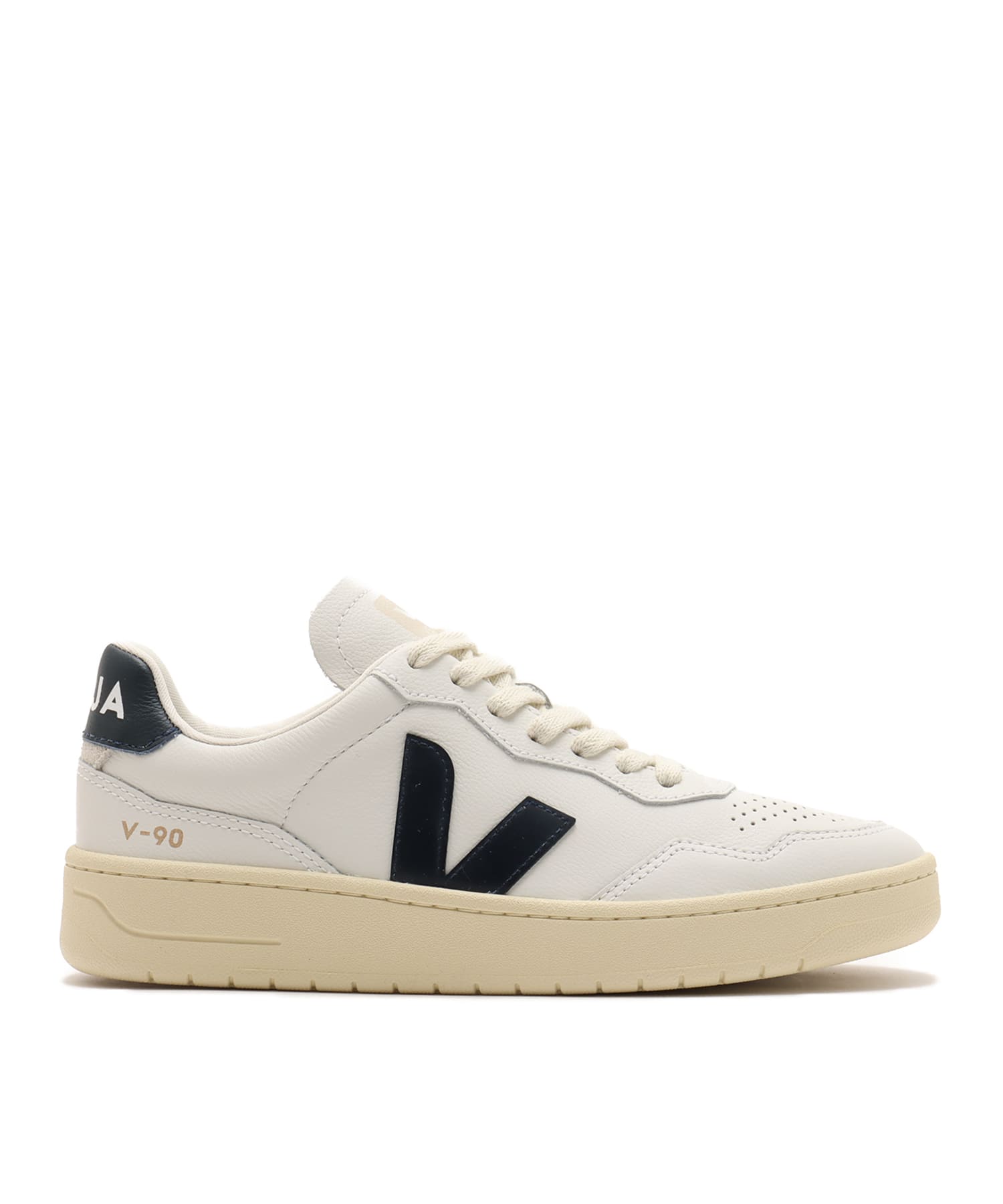 VEJA V-90 EXTRA-WHITE NAUTICOの画像