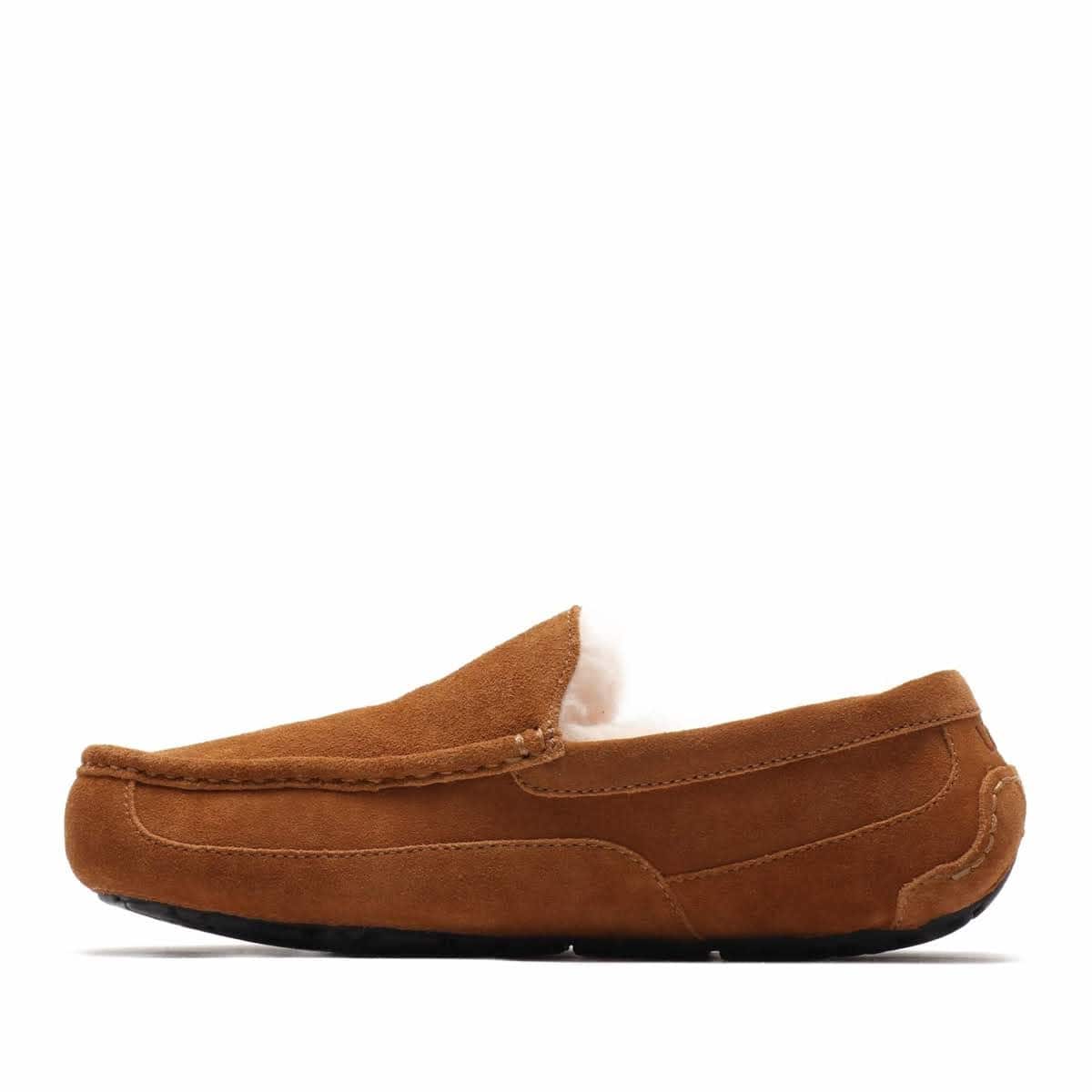 UGG Ascot CHESTNUTの画像