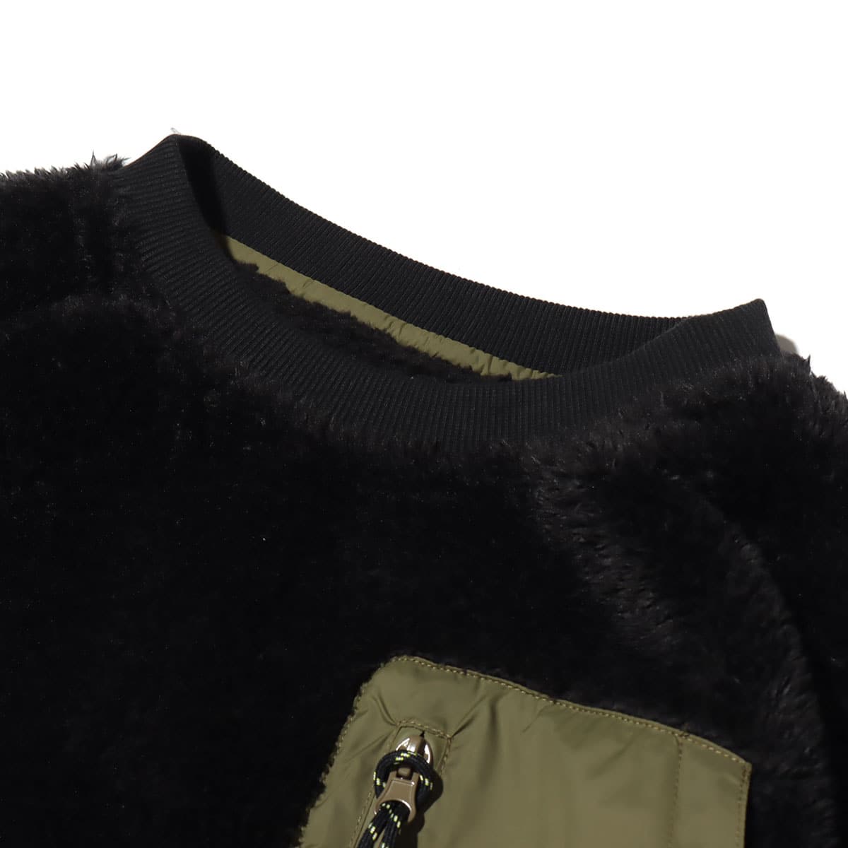 UGG Niko Sherpa Crewneck BLACK / OLIVE 21FW-Iの画像
