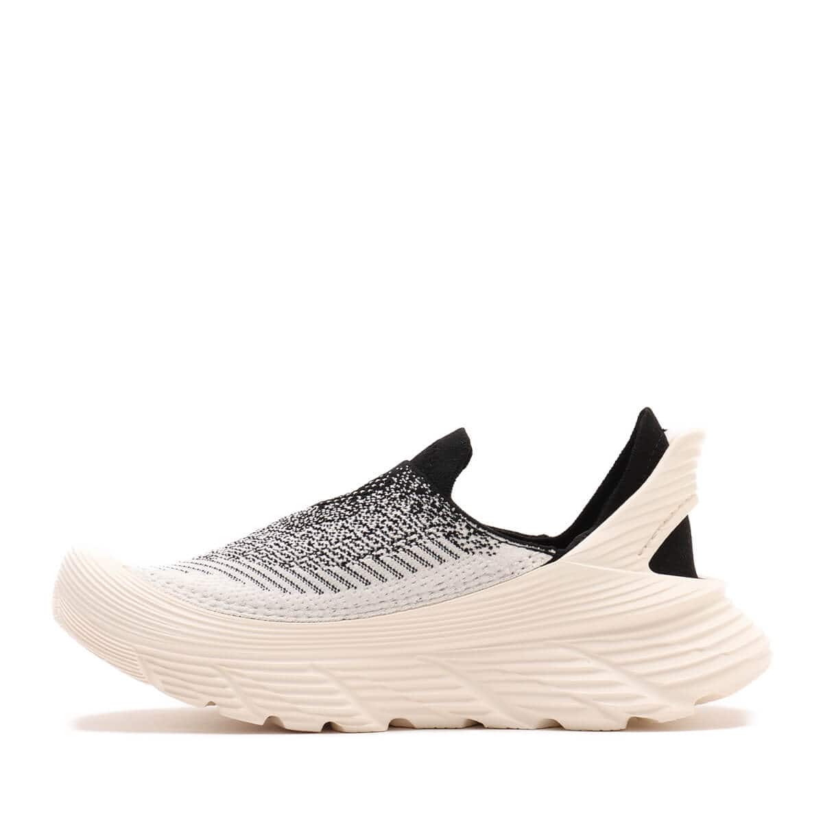 HOKA RESTORE TC BLACK / ALABASTER の画像
