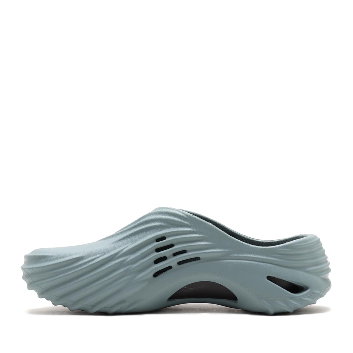 crocs Echo Wave Pondの画像