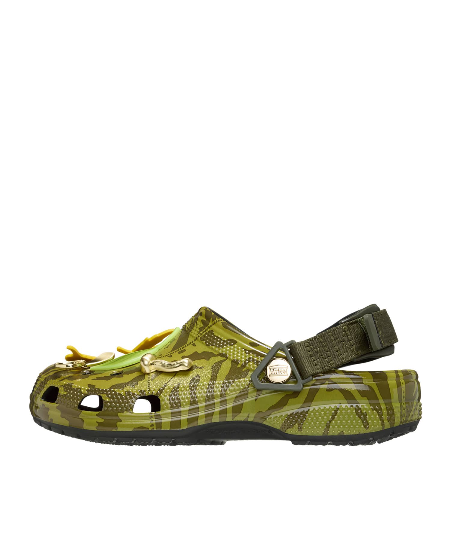 crocs Classic Clog x Aries Arise Dark Algaeの画像