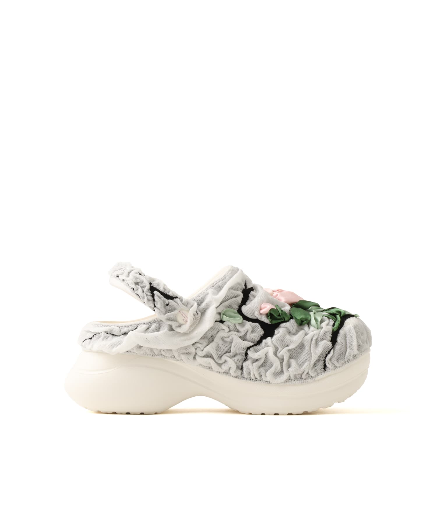 crocs x Caroline Hu Bae Clog Chalkの画像