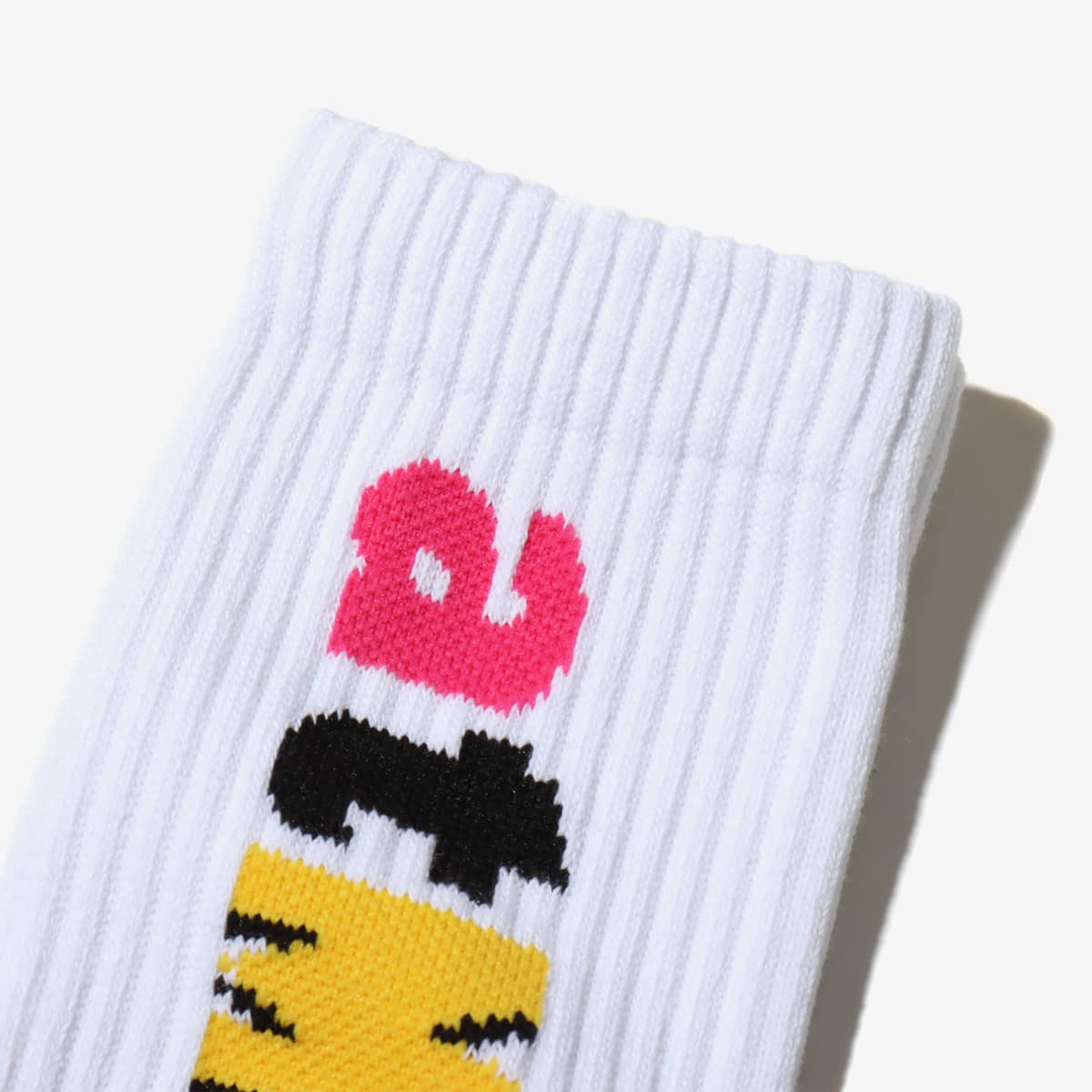 atmos pink x MONICHIKI HOUSE ATMONI CHICKEN SOCKS WHITEの画像