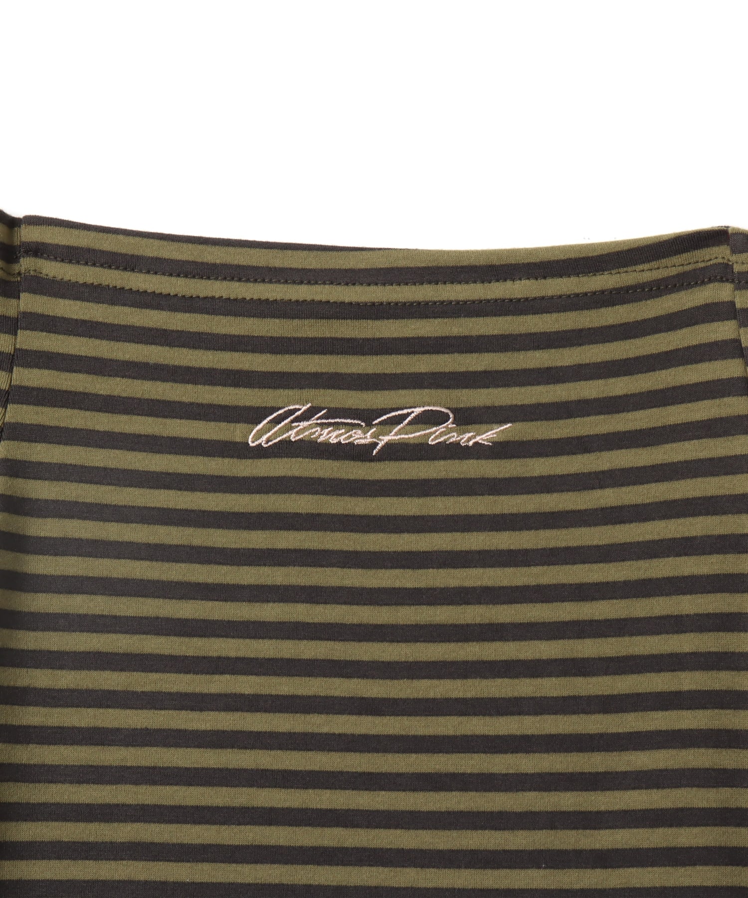 atmos pink Border Off-Shoulder T-shirt KHAKIの画像