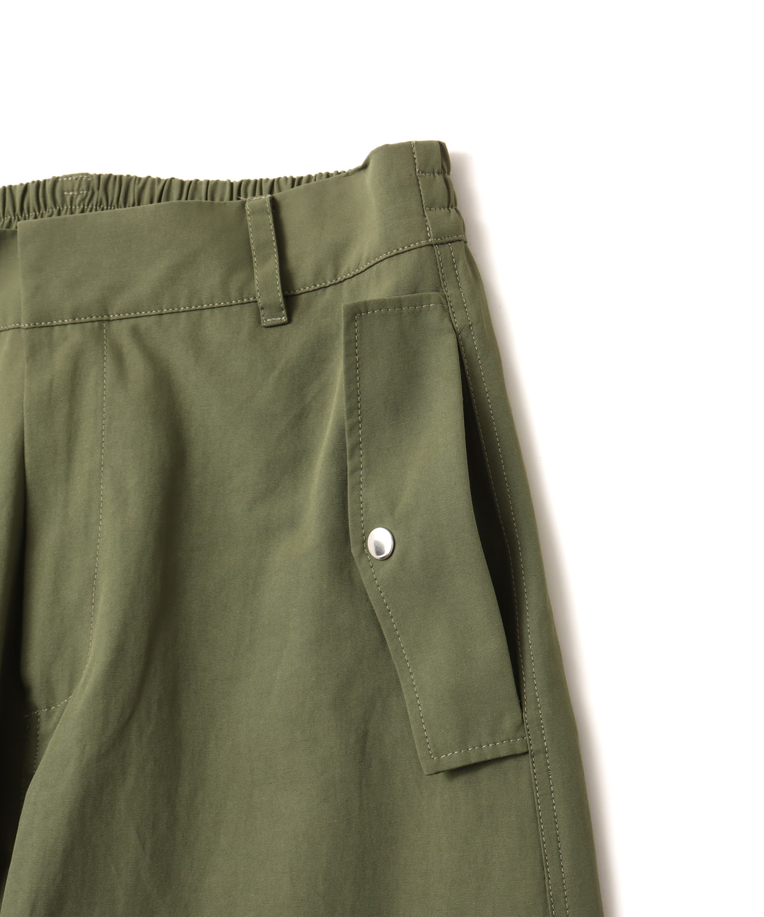 atmos pink Baggy Nylon Pants KHAKIの画像