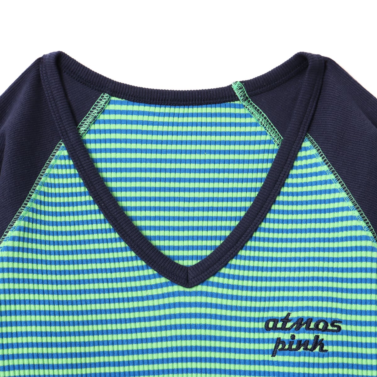 atmos pink V-Neck Raglan Long Sleeve T-shirt GREENの画像