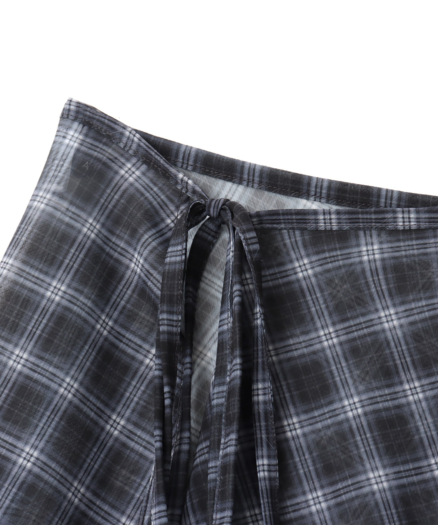 atmos pink Check Ciffon Wrap Skirt BLACKの画像