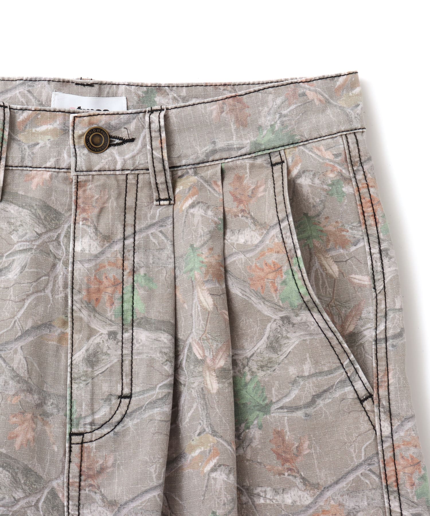 atmos pink Real Tree Camouflage Bermuda Pants CAMOUFLAGE BROWNの画像