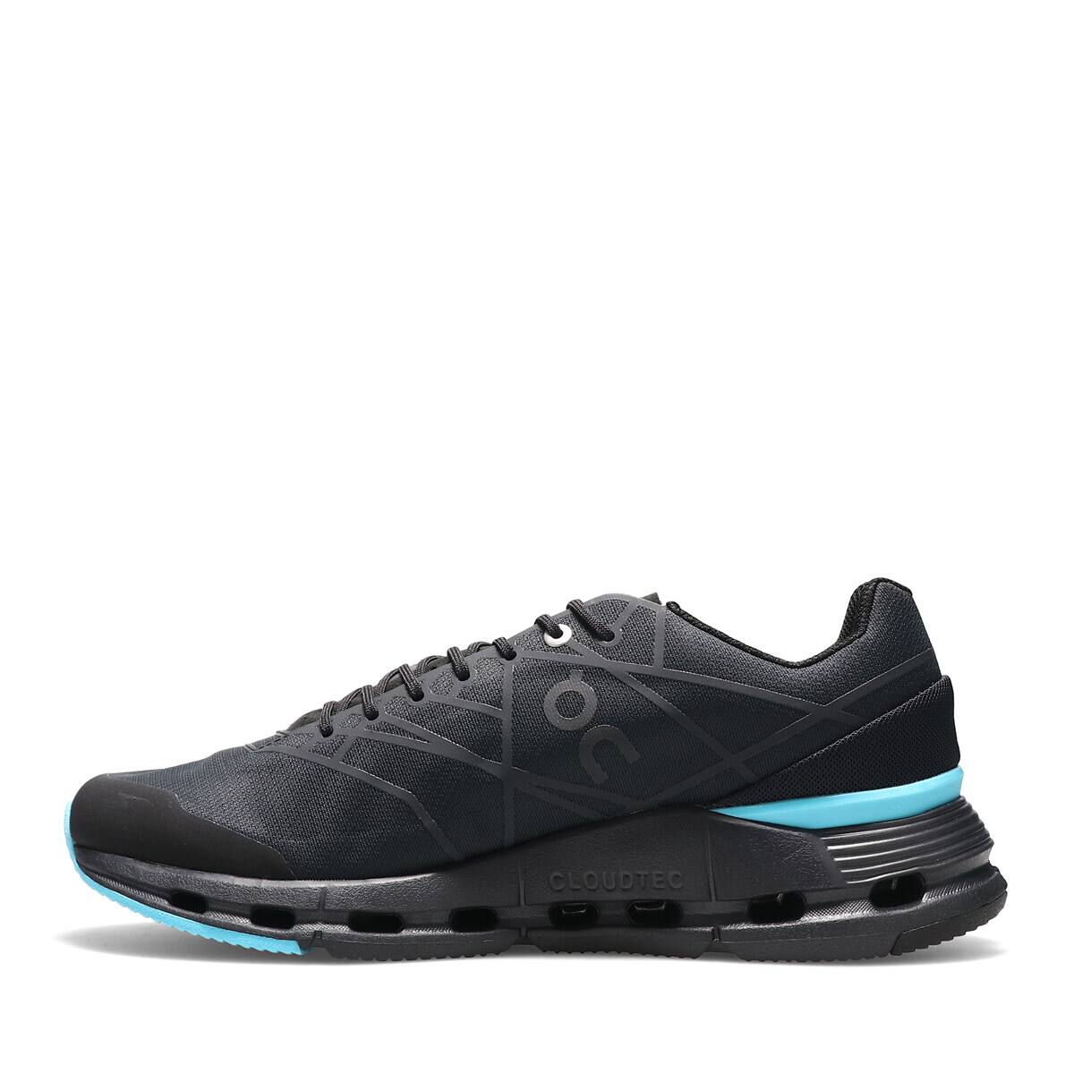 On Cloudnova Z5 Black/Cyanの画像