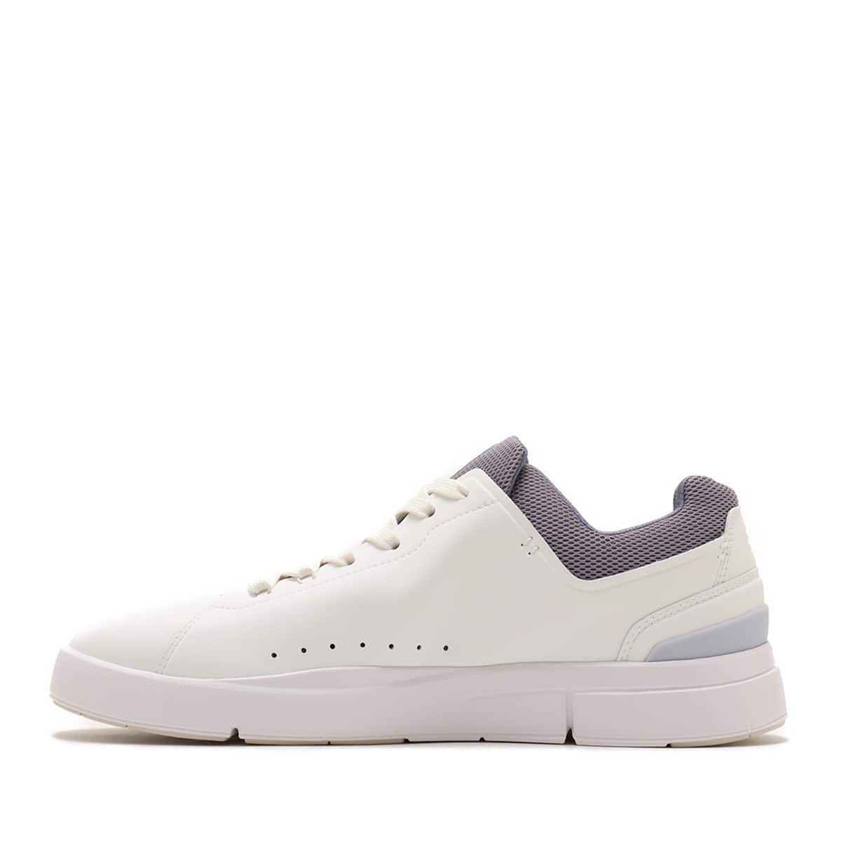 On THE ROGER Advantage 2 M White | Fossilの画像
