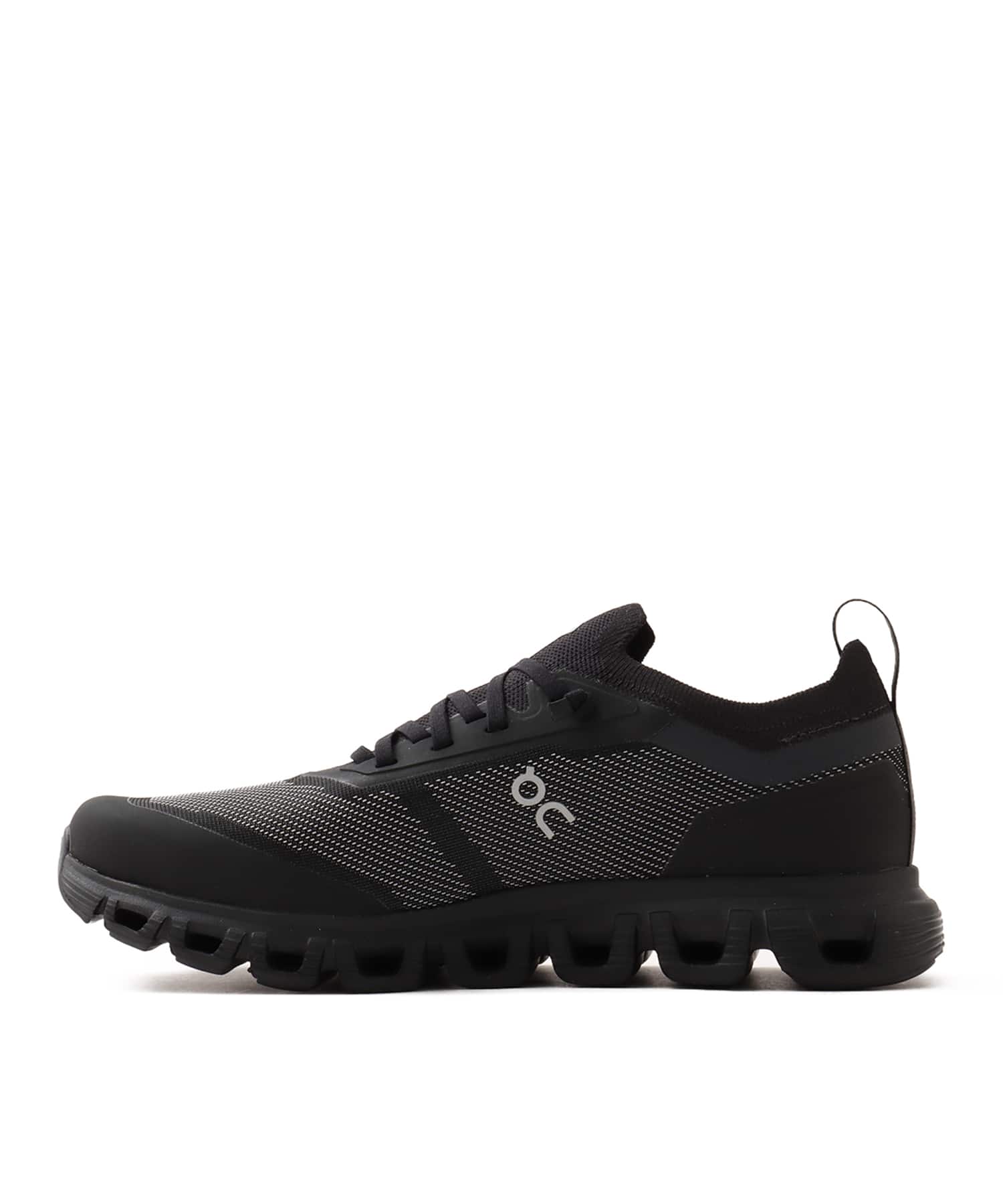 On Cloud 6 Versa M Black | Eclipseの画像