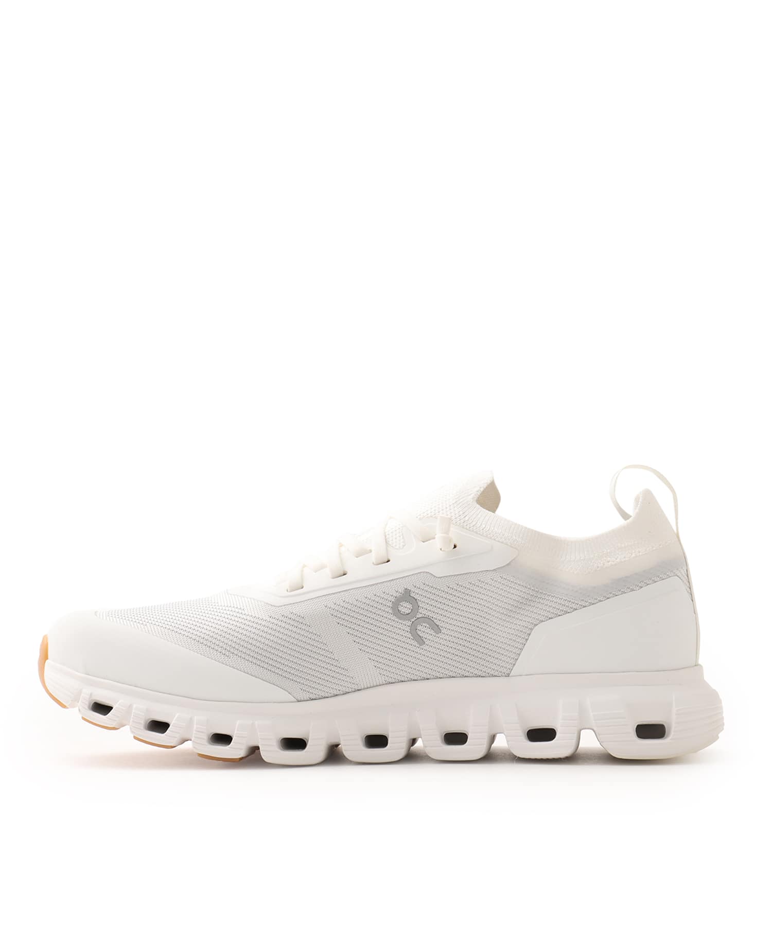 On Cloud 6 Versa M White | Whiteの画像