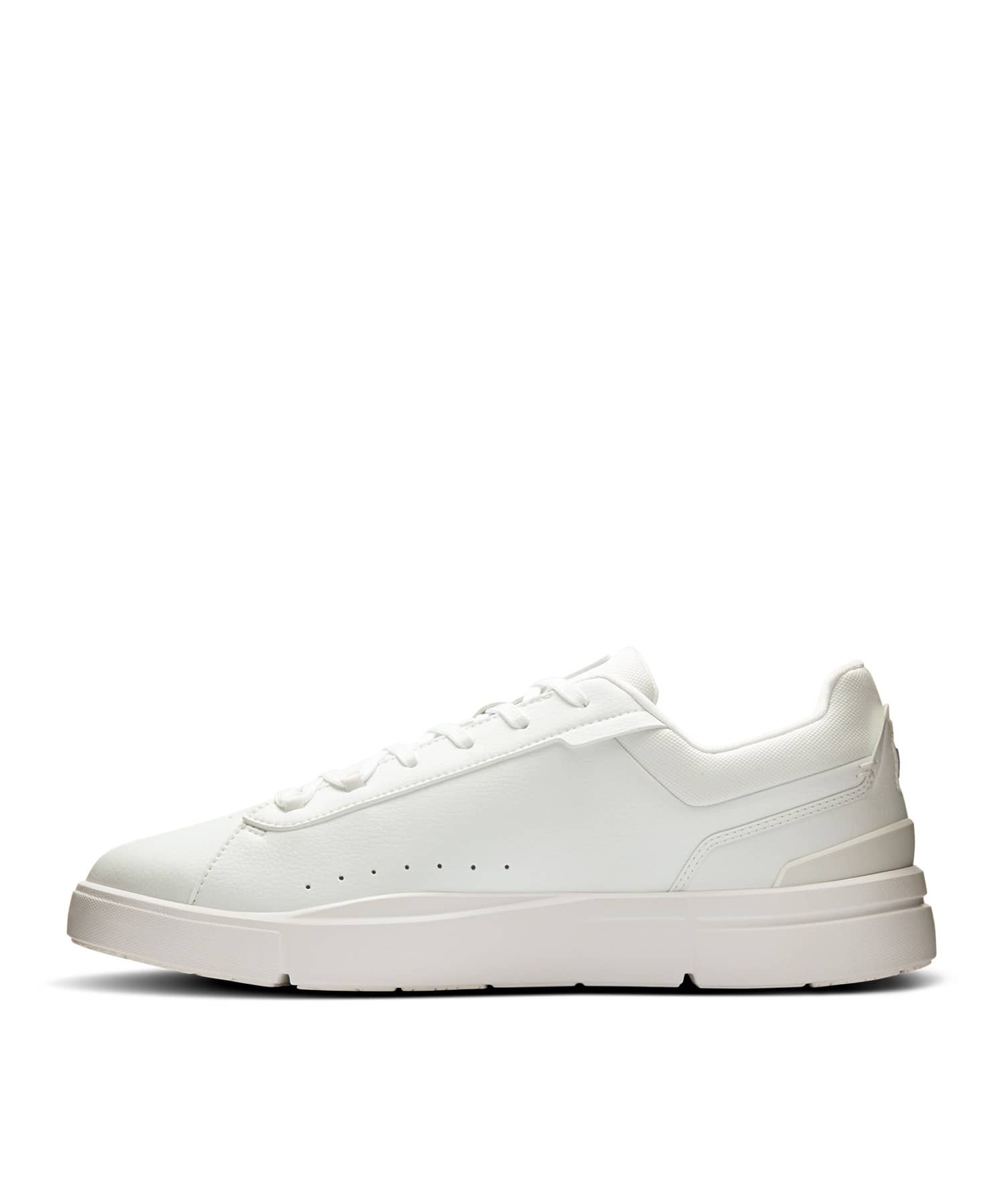 On THE ROGER Advantage 1 M White | Whiteの画像
