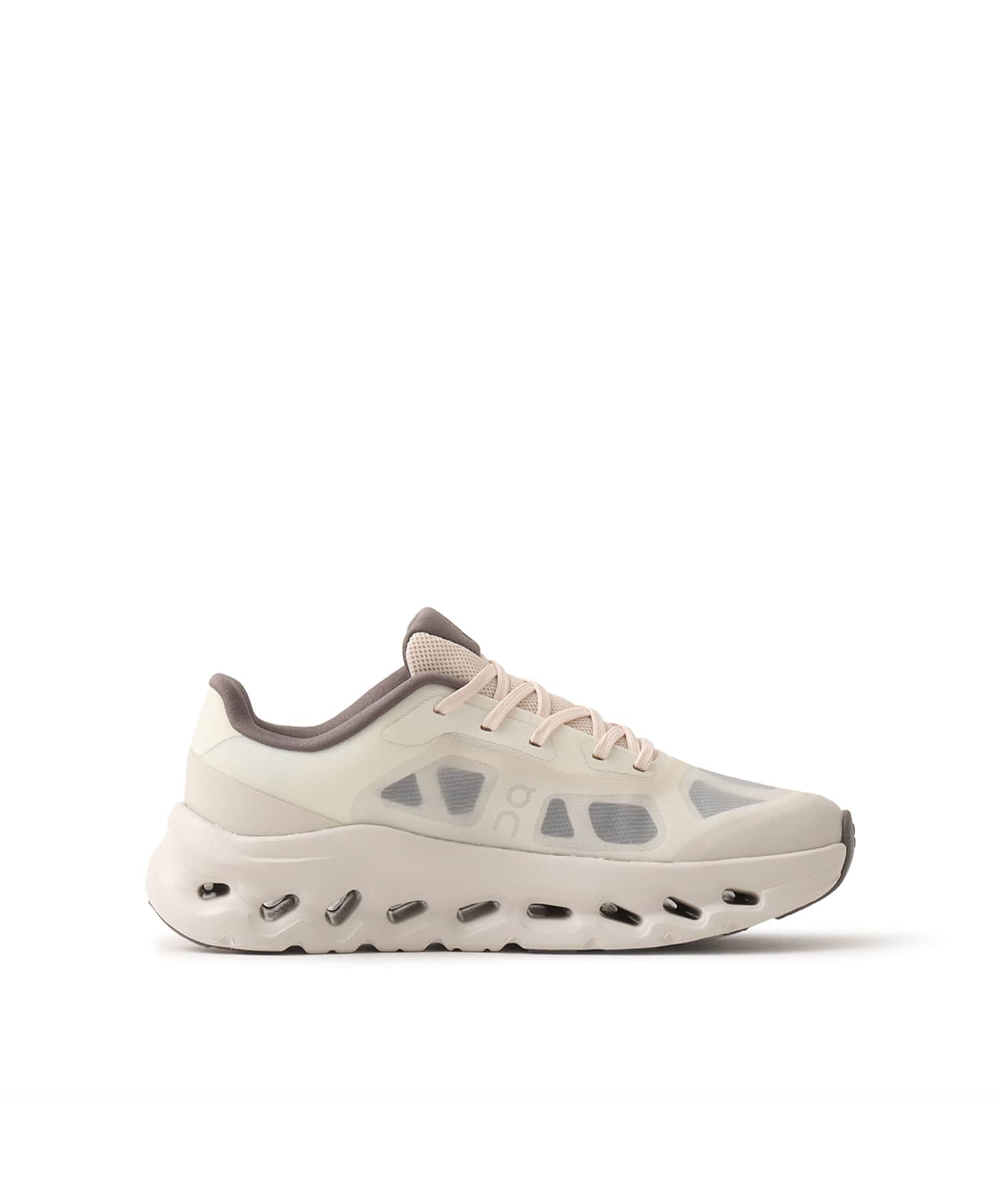 On Cloudtilt Remix 1 W Silver | Ivoryの画像