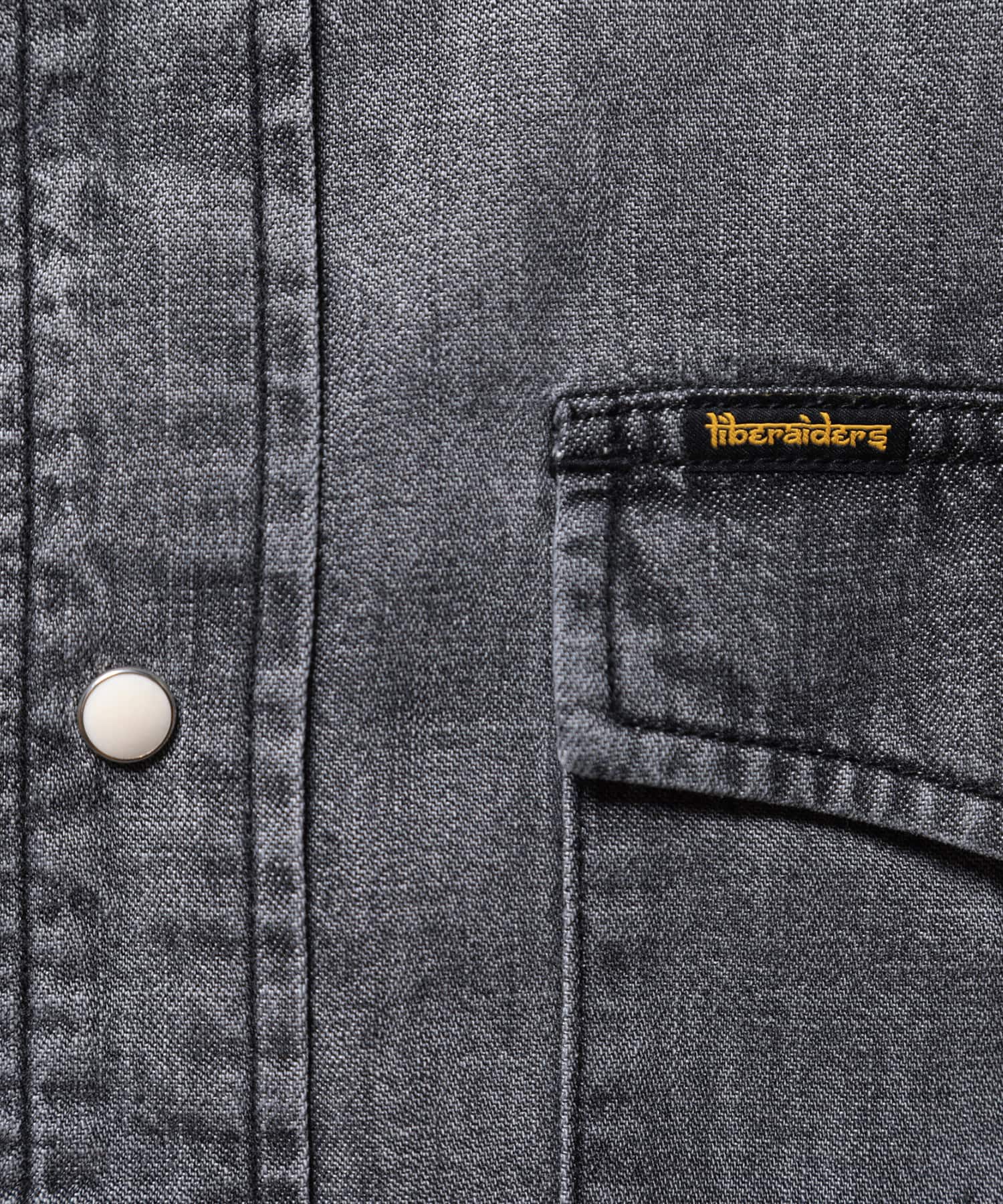 LIBERAIDERS TRIBAL DENIM SHIRT BLACKの画像