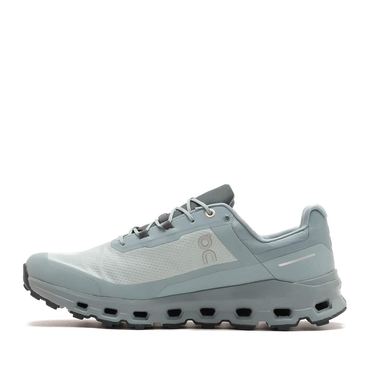 On Cloudvista Waterproof 1 M Glacier | Cobbleの画像