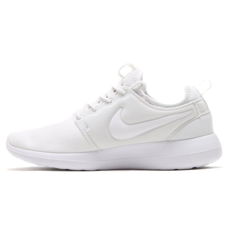 Roshe two white Clearance