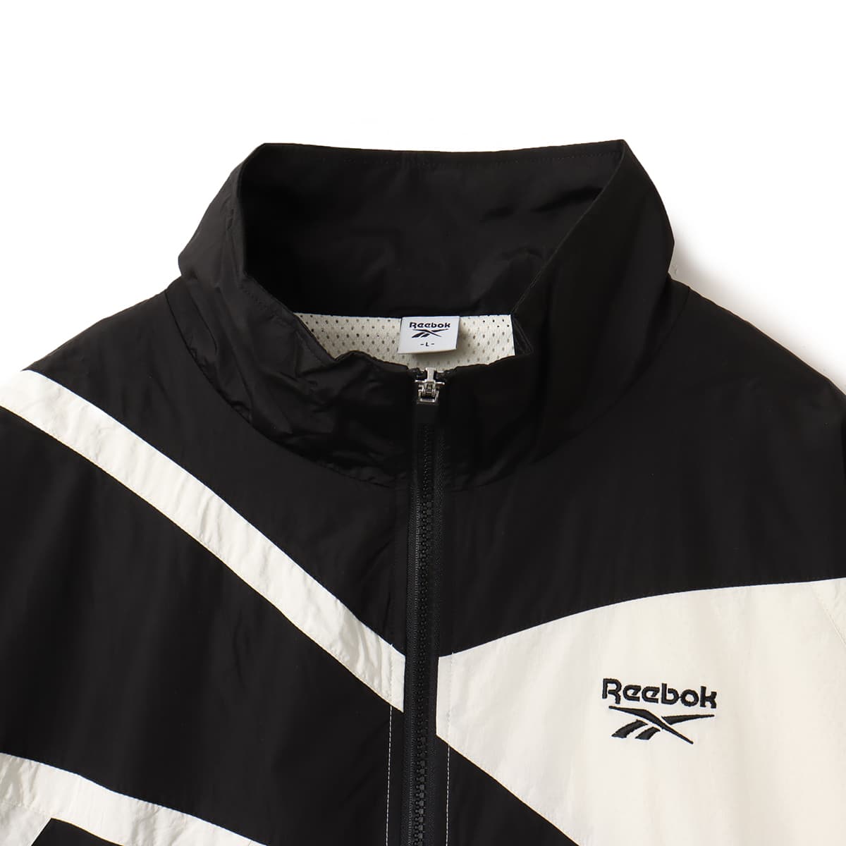 Reebok VECTOR WIND JACKET WHITEの画像