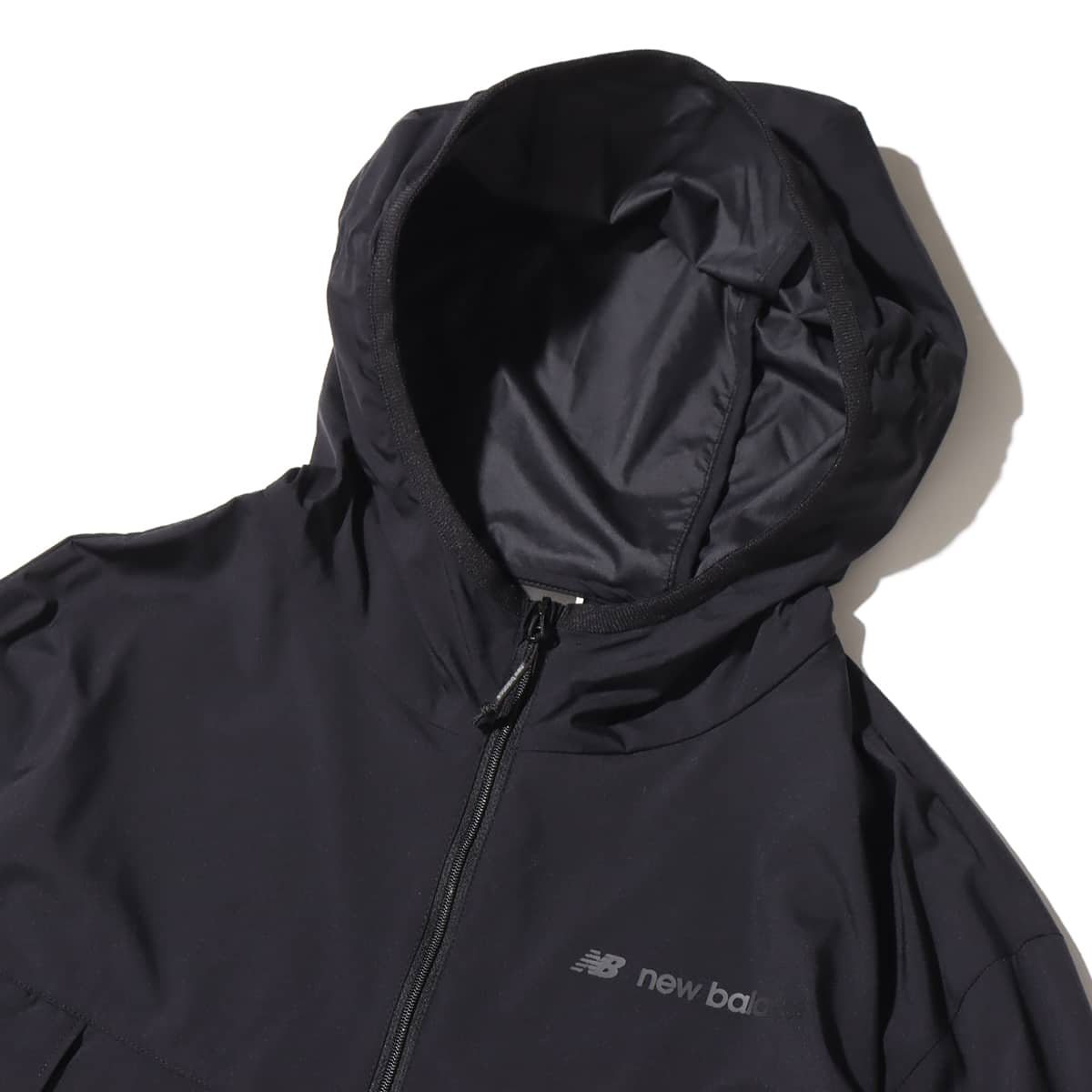 New Balance MET24 Packable Light Jacket ブラック 23FW-I