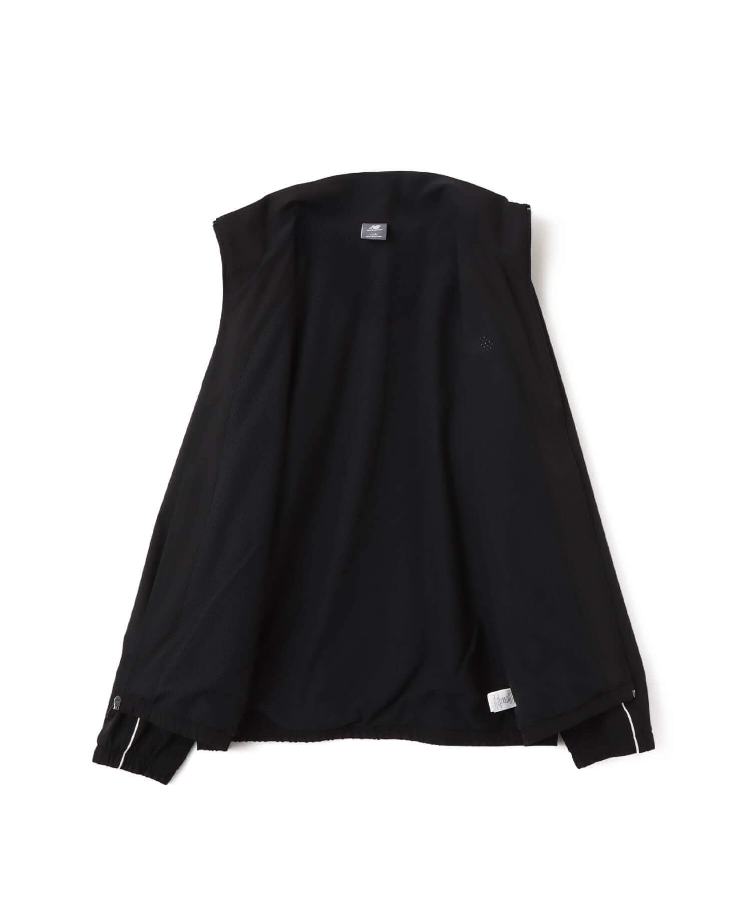 New Balance WOVEN TRACK JACKET ブラックの画像