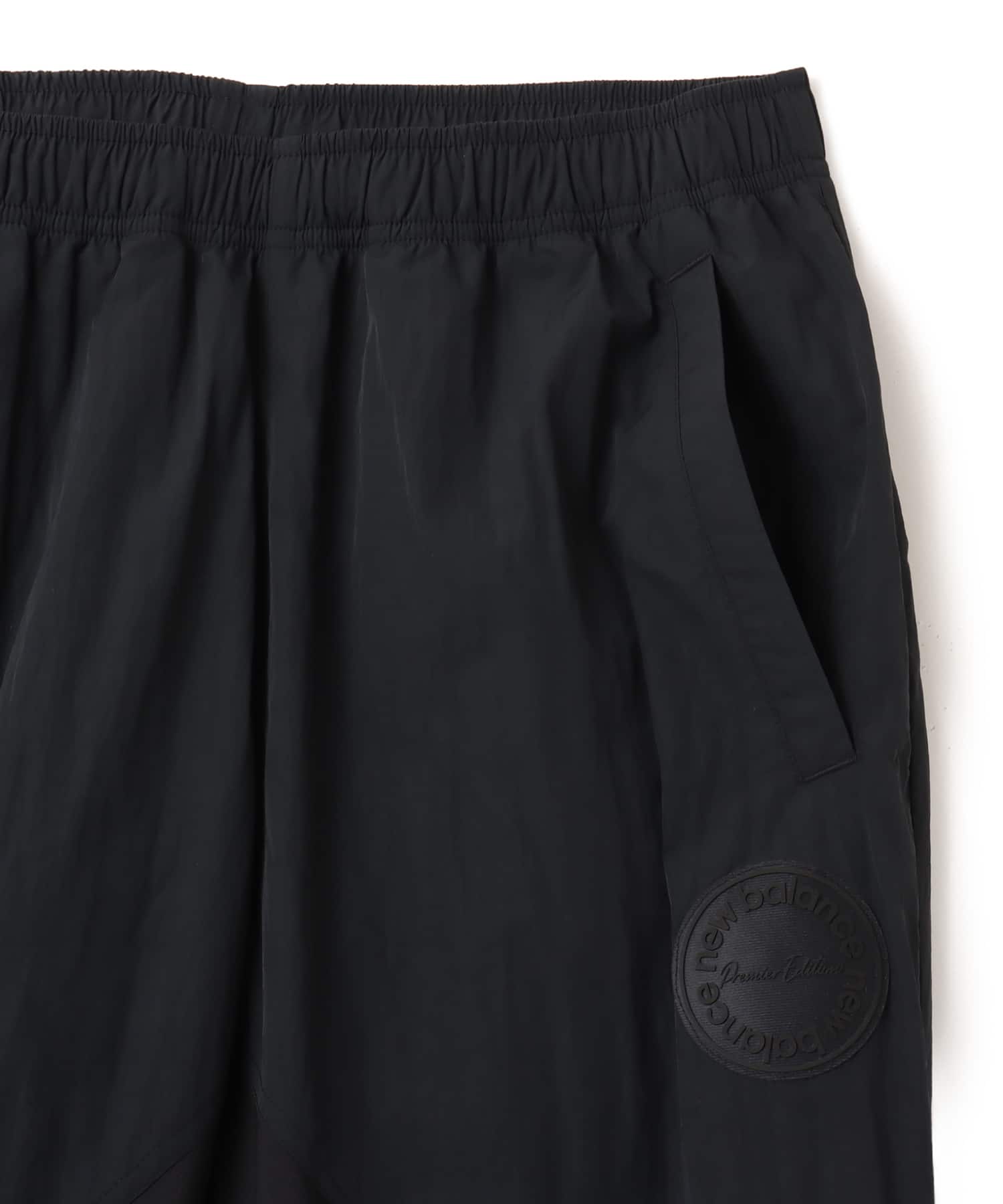 New Balance WIND PANTS ブラックの画像