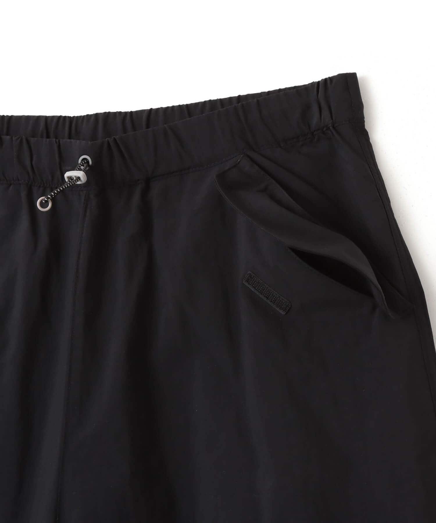 New Balance TASLAN WIDE PANTS ブラックの画像