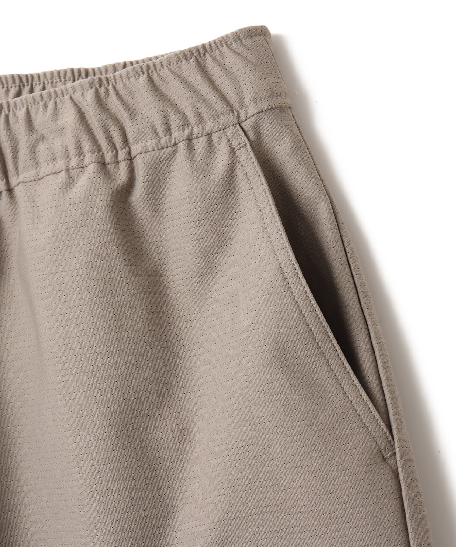 New Balance MET24 Shorts アリッドストーンの画像