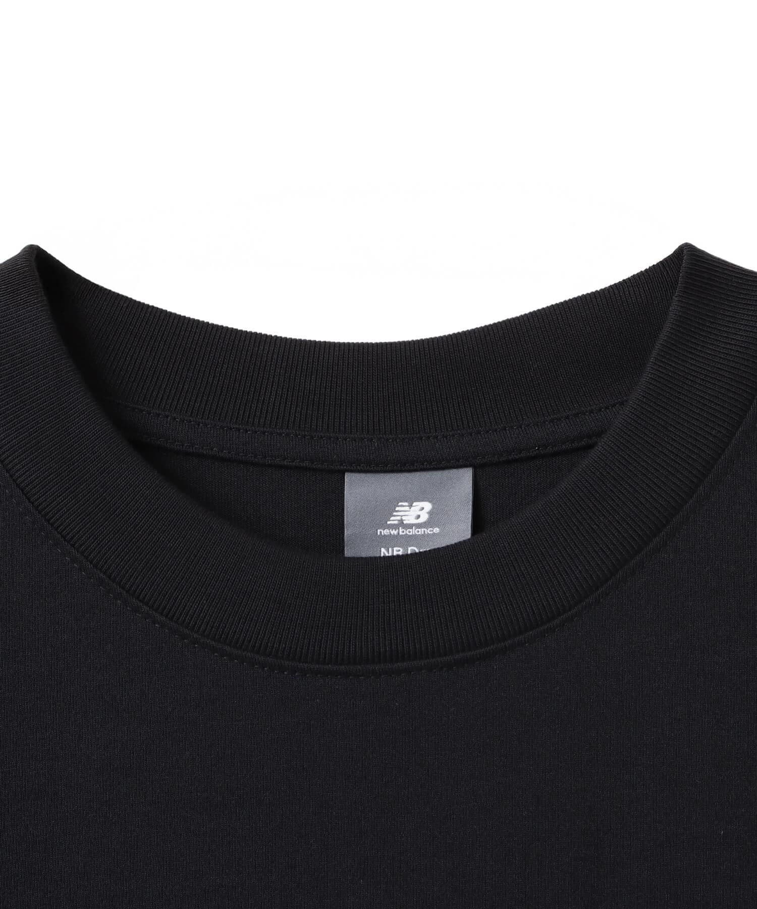 New Balance SHORT SLEEVE T SHIRTS ブラックの画像