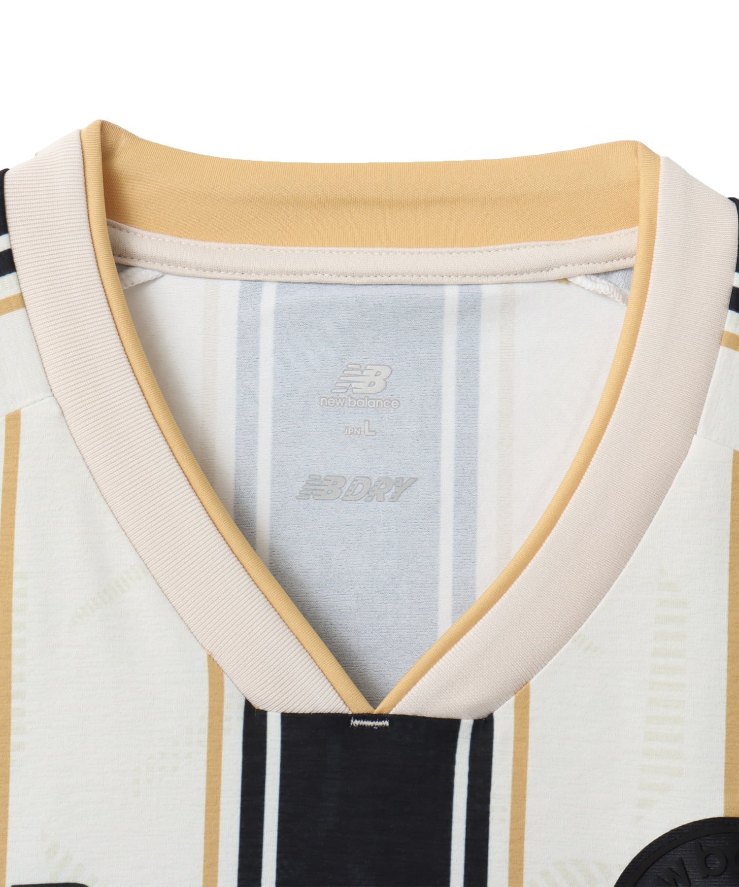 New Balance GRAPHIC SHORT SLEEVE SHIRTS シーソルトの画像