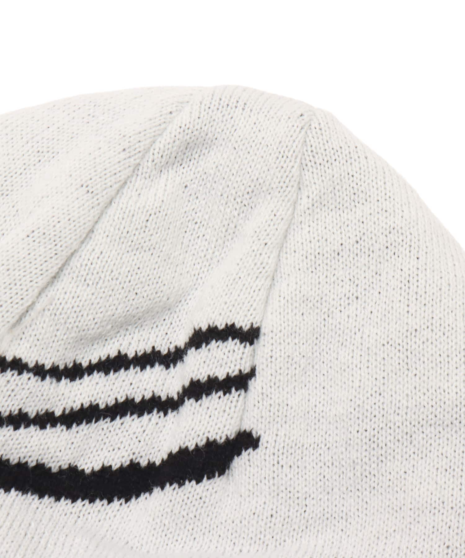 atmos pink Logo Beanie WHITEの画像